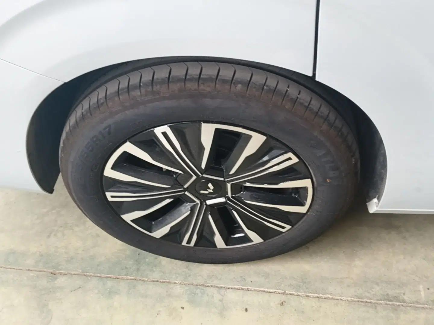Wuling Starlight 730 2025 Model Plug-in Hybrid 125km Luxury Edition — миниатюра 10