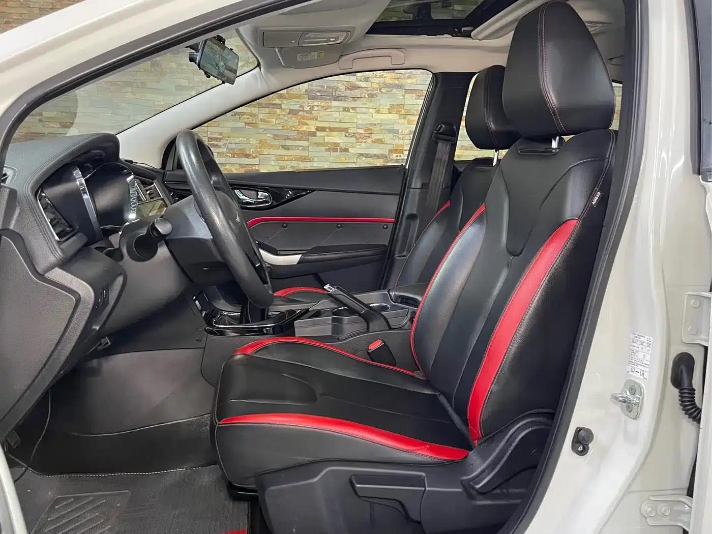 Venucia D60 2019 Model, 100,000 Glory Edition, 1.6L XL Manual Venucia Cool Edition, National V Emission Standard — миниатюра 5