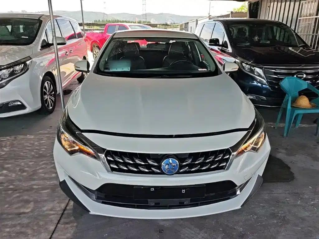 Venucia D60 2018 1.6L Manual Intelligent Elite Edition — миниатюра 3