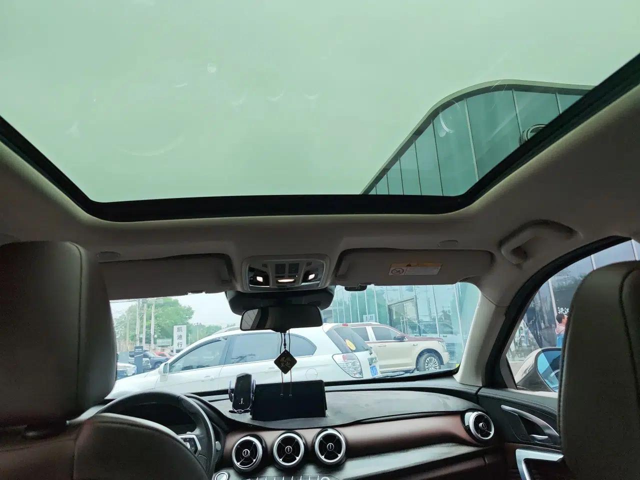 Wey VV7 2019 Upgraded Model 2.0T Ultra-Luxury Version China VI Standard — миниатюра 19