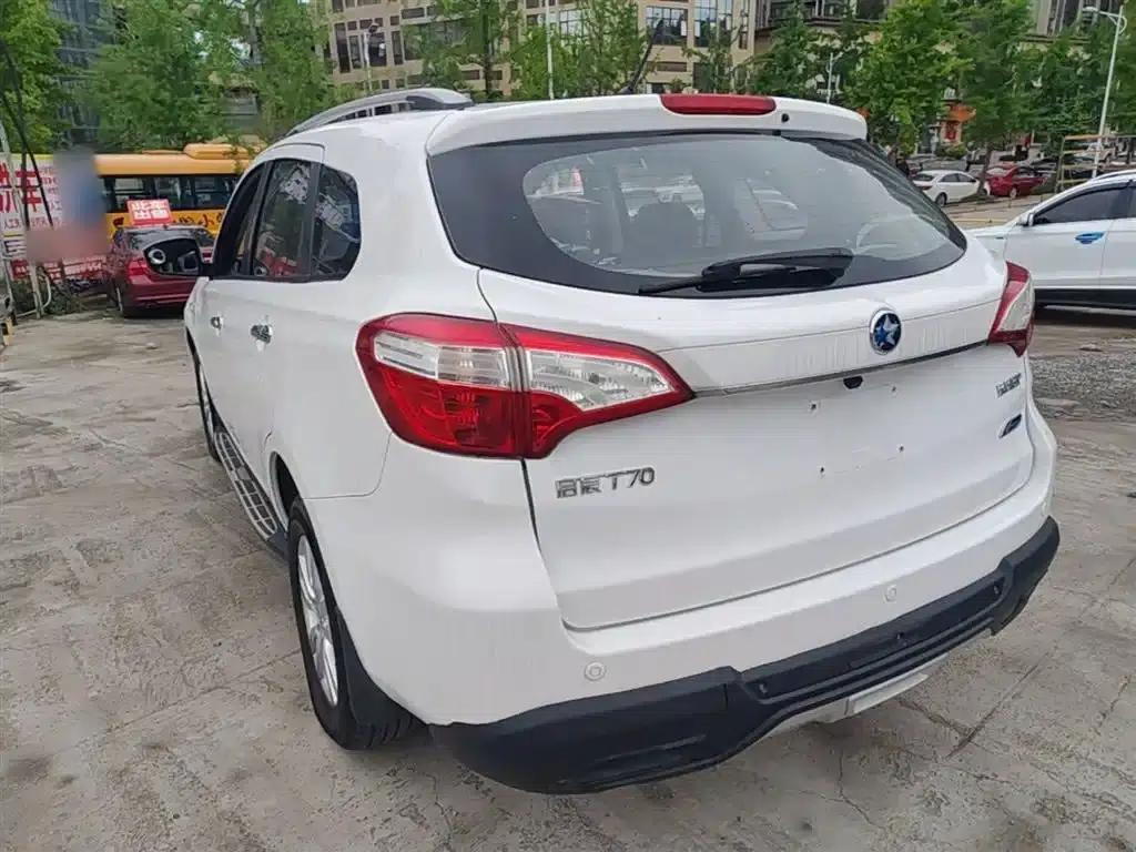 Venucia T70 2015 2.0L CVT Smart Edition — миниатюра 5