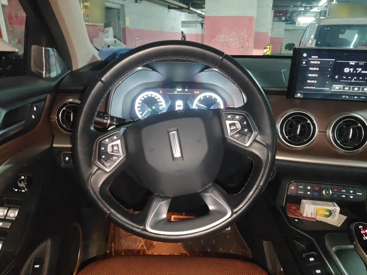 Wey VV6 2018 2.0T Two-Wheel Drive Luxury Version China V Standard — миниатюра 11