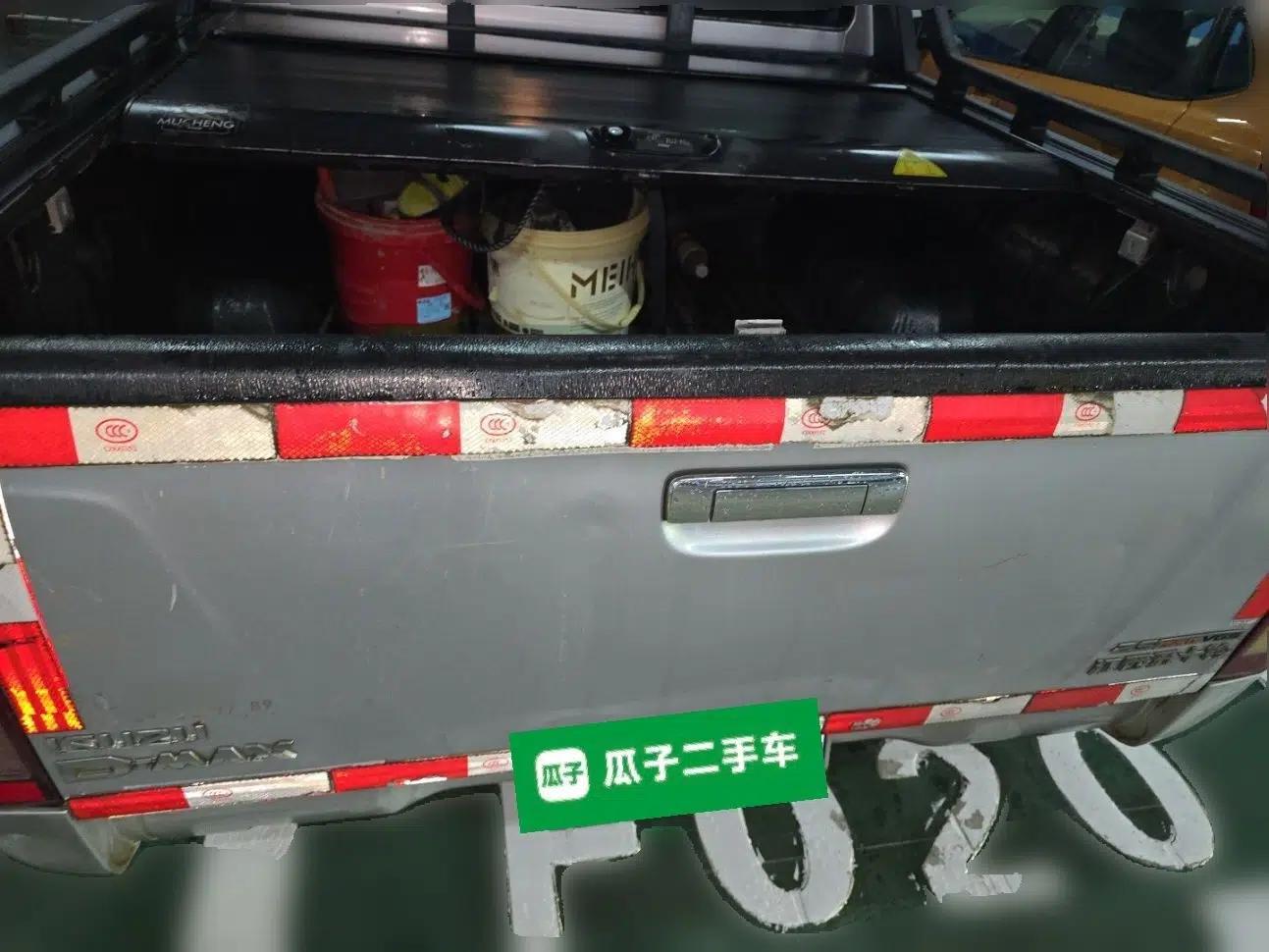Isuzu D-MAX 2015 2.5T Two-Wheel Drive Manual Base Version 4JK1 — миниатюра 20