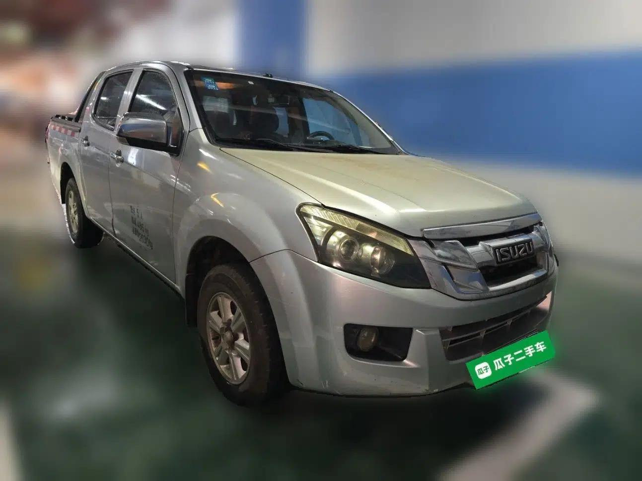 Isuzu D-MAX 2015 2.5T Two-Wheel Drive Manual Base Version 4JK1 — миниатюра 3