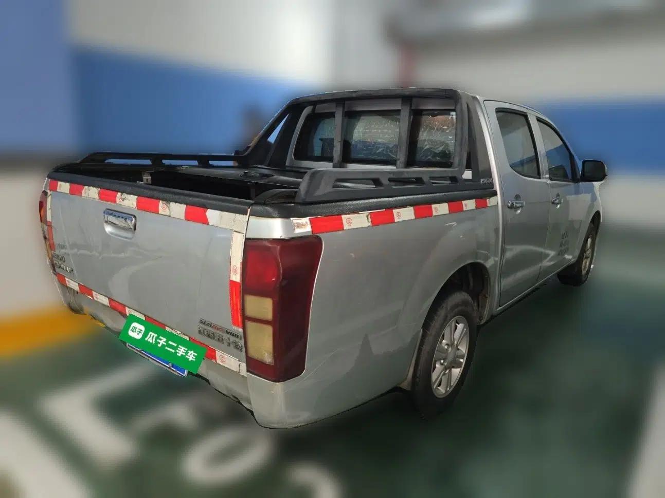Isuzu D-MAX 2015 2.5T Two-Wheel Drive Manual Base Version 4JK1 — миниатюра 6