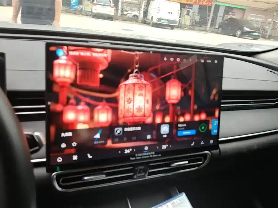 Fengyun A8L 2025 1.5TGDI 145km Luxury Edition — миниатюра 13