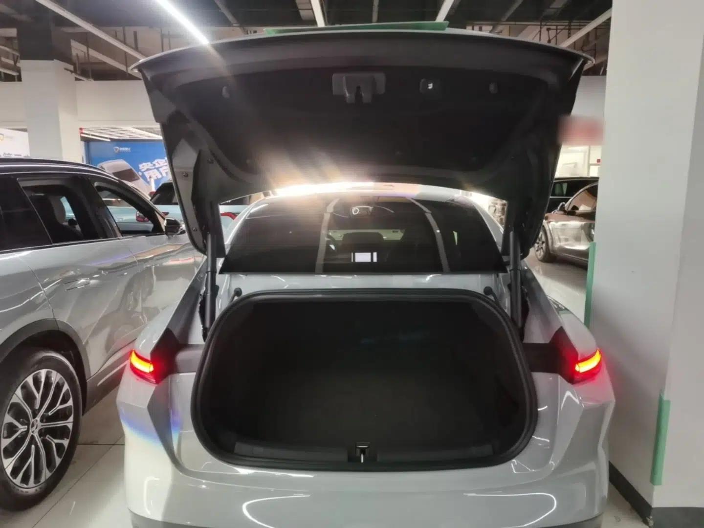 Nio ET5 2022 75 kWh — миниатюра 22