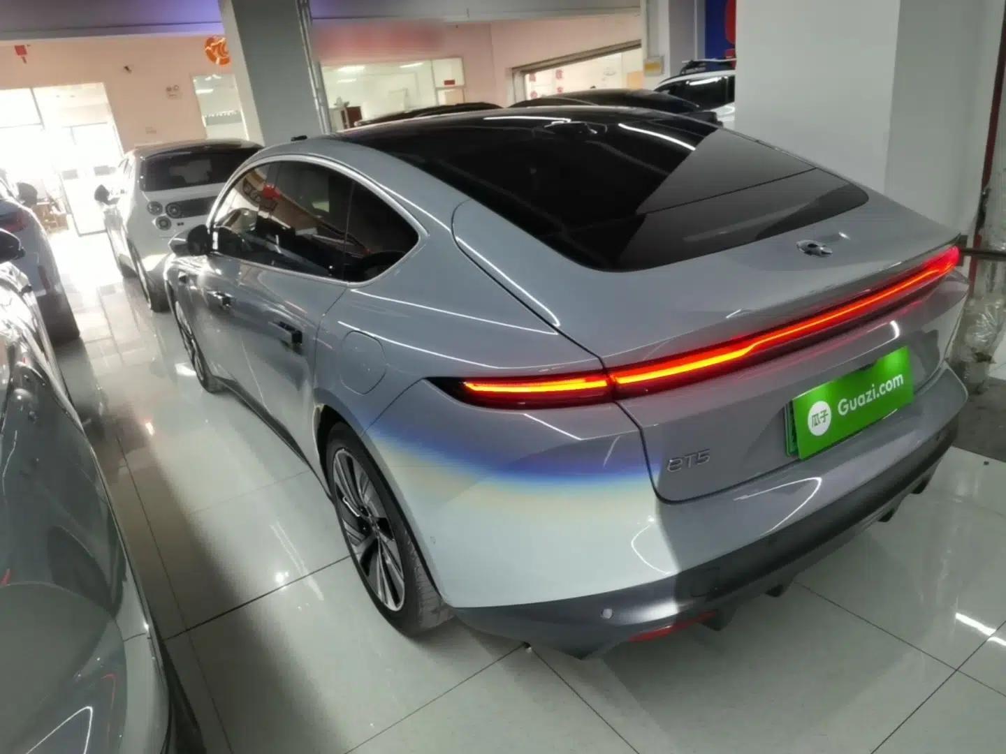 Nio ET5 2022 75 kWh — миниатюра 4