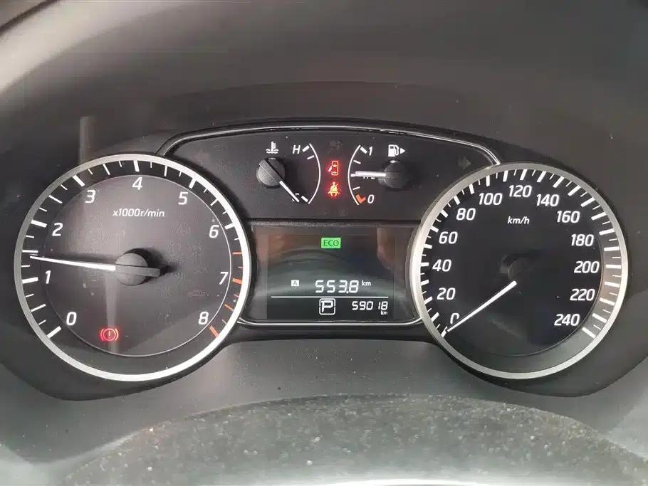 Nissan Sylphy 2019 1.6XV CVT Smart Connect Premium Edition (National V Emission Standard) — миниатюра 14