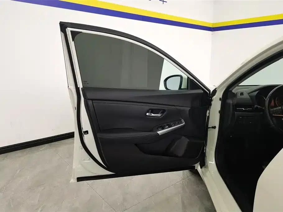 Nissan Sylphy 2021 1.6L XL CVT Smart Edition — миниатюра 7