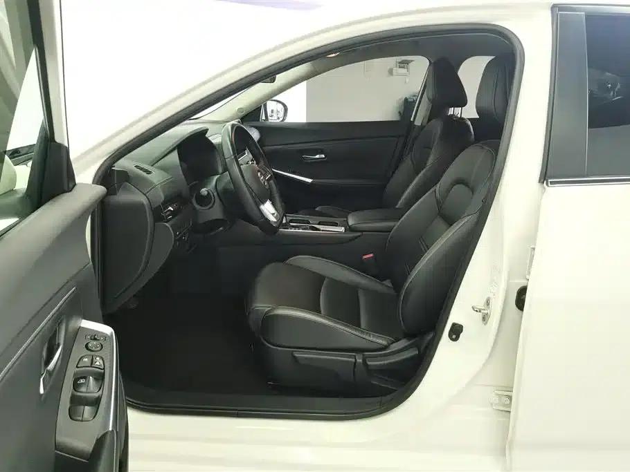 Nissan Sylphy 2021 1.6L XL CVT Smart Edition — миниатюра 9