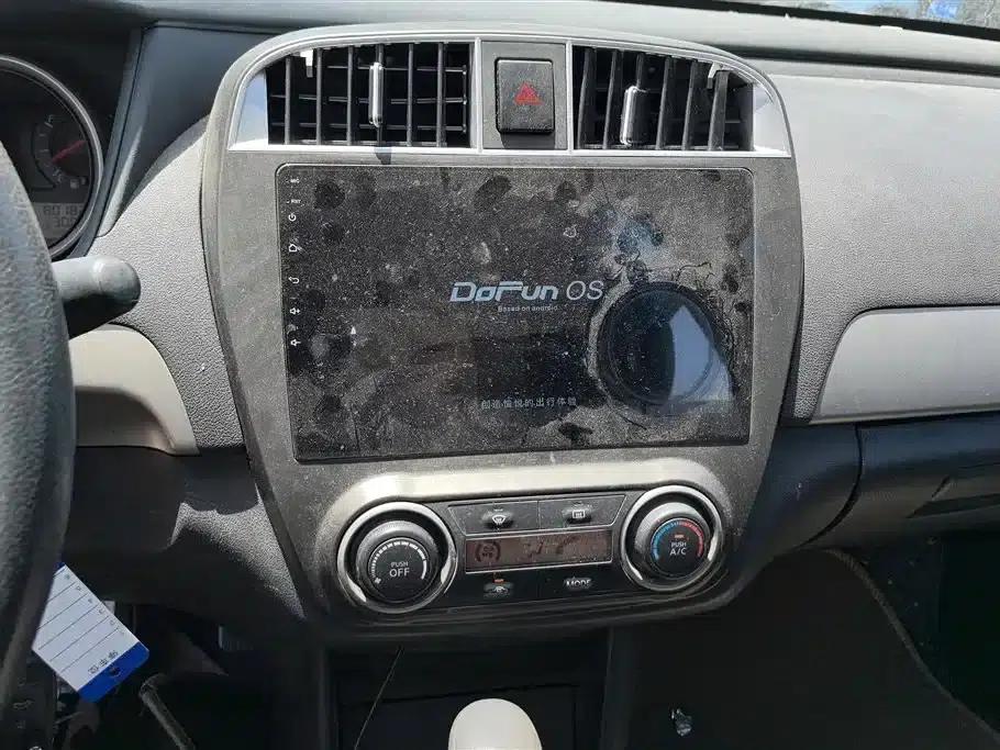 Nissan Sylphy 2018 Classic 1.6XE+ CVT Luxury Edition — миниатюра 13