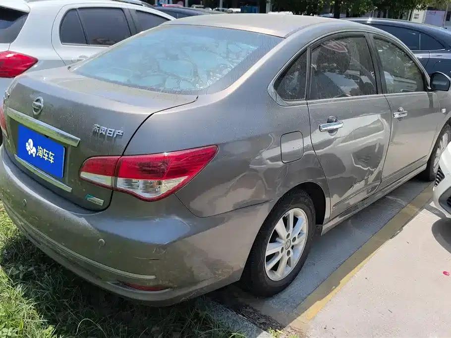 Nissan Sylphy 2018 Classic 1.6XE+ CVT Luxury Edition — миниатюра 3