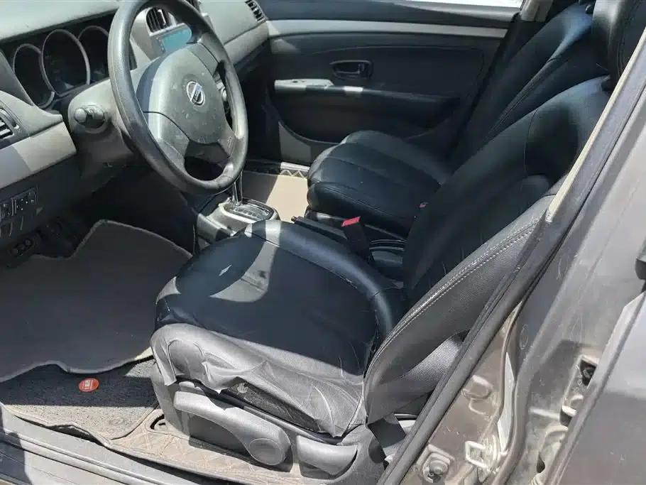 Nissan Sylphy 2018 Classic 1.6XE+ CVT Luxury Edition — миниатюра 9
