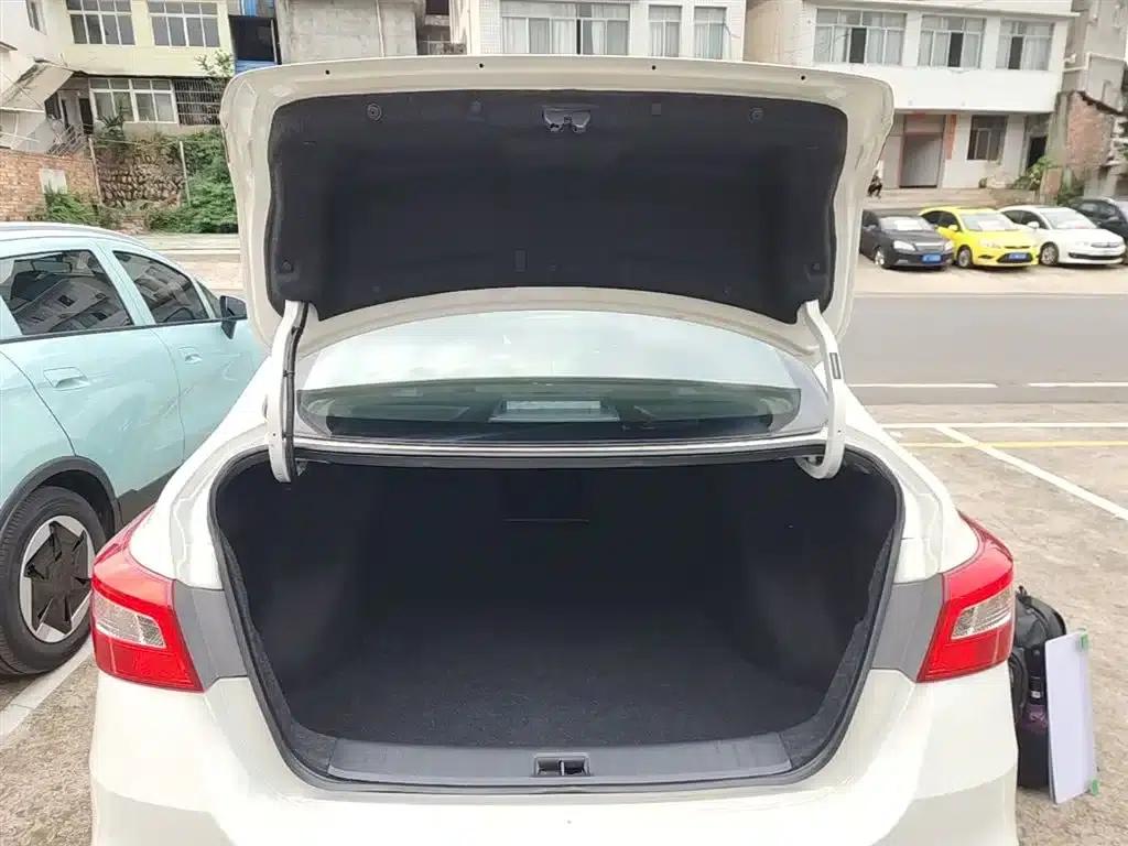 Nissan Sylphy 2019 1.6XV CVT Smart Connect Premium Edition (China VI Emission Standard) — миниатюра 19