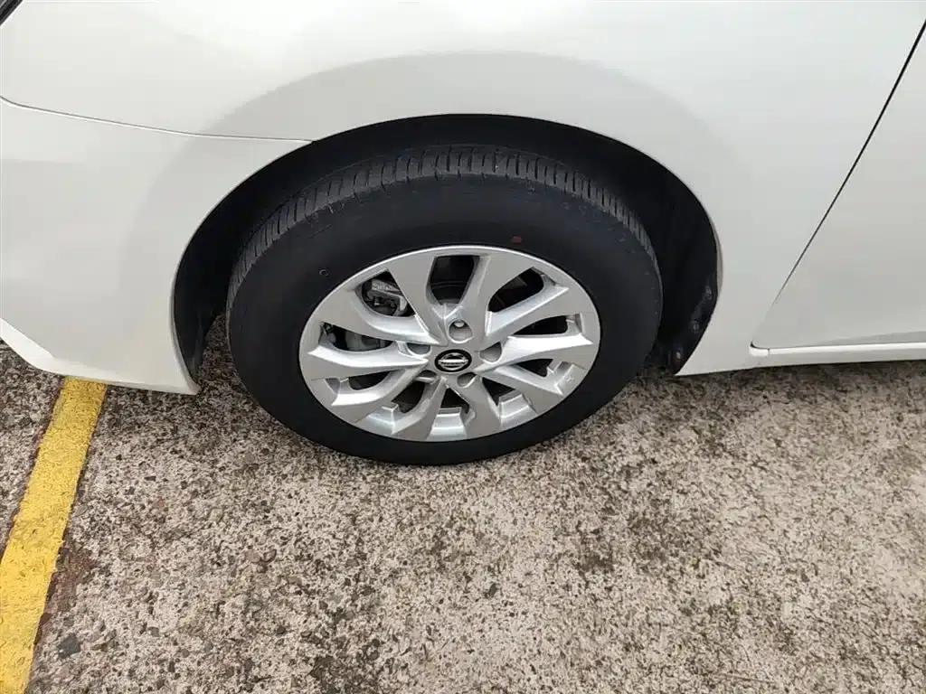 Nissan Sylphy 2019 1.6XV CVT Smart Connect Premium Edition (China VI Emission Standard) — миниатюра 23