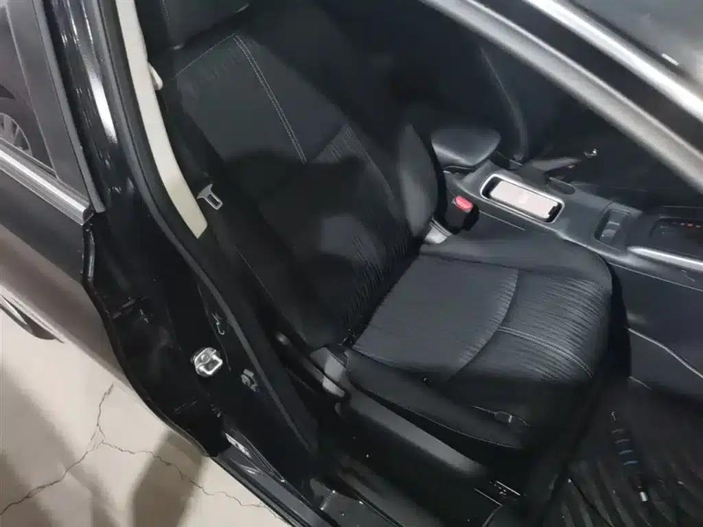 Nissan Sylphy 2022 Classic 1.6XE CVT Comfort Edition — миниатюра 25