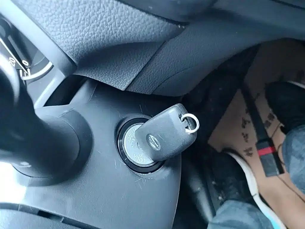 Nissan Sylphy 2024 Facelift II Classic 1.6XE CVT Comfort Edition — миниатюра 9