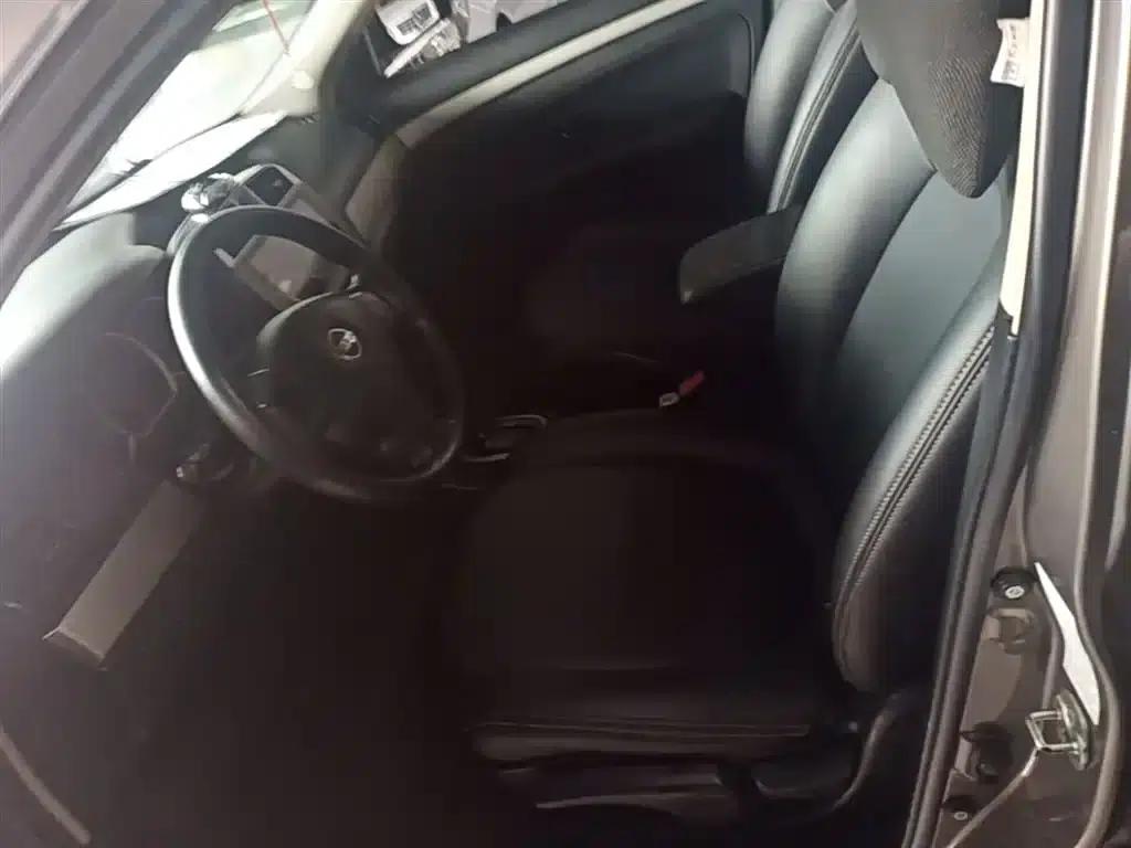 Nissan Sylphy 2018 Classic 1.6XE CVT Comfort Edition — миниатюра 15