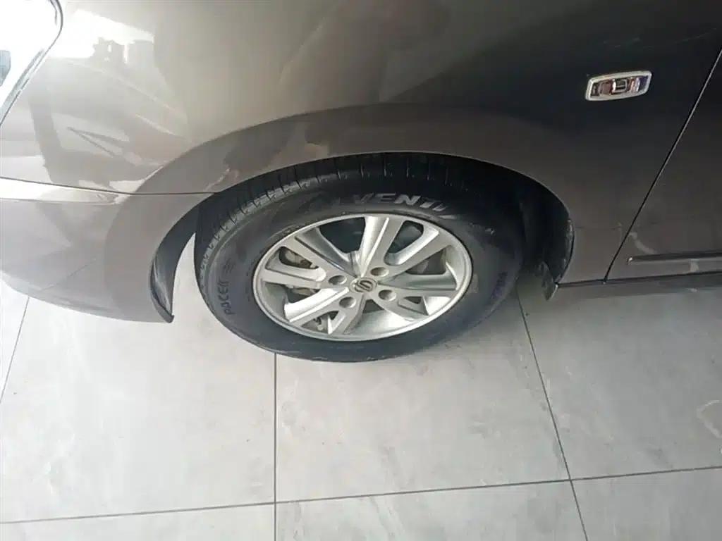 Nissan Sylphy 2018 Classic 1.6XE CVT Comfort Edition — миниатюра 23