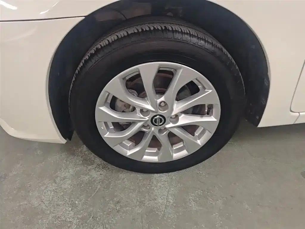 Nissan Sylphy 2021 Classic 1.6XL CVT Luxury Edition — миниатюра 23