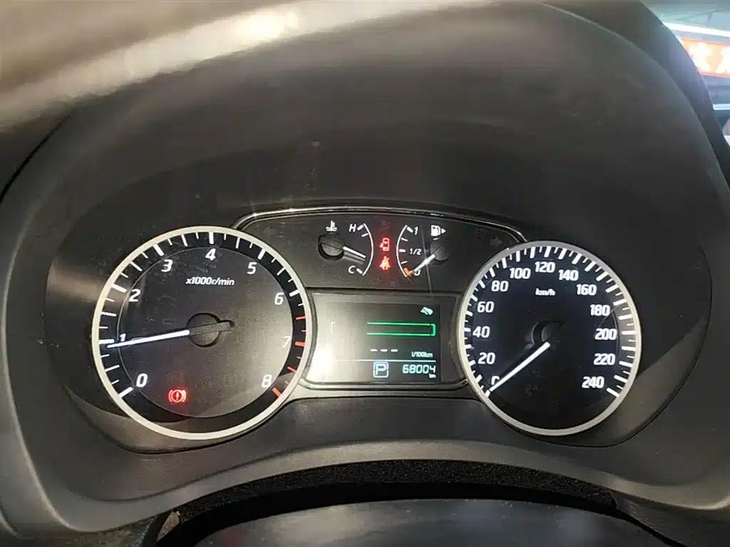 Nissan Sylphy 2021 Classic 1.6XL CVT Luxury Edition — миниатюра 12