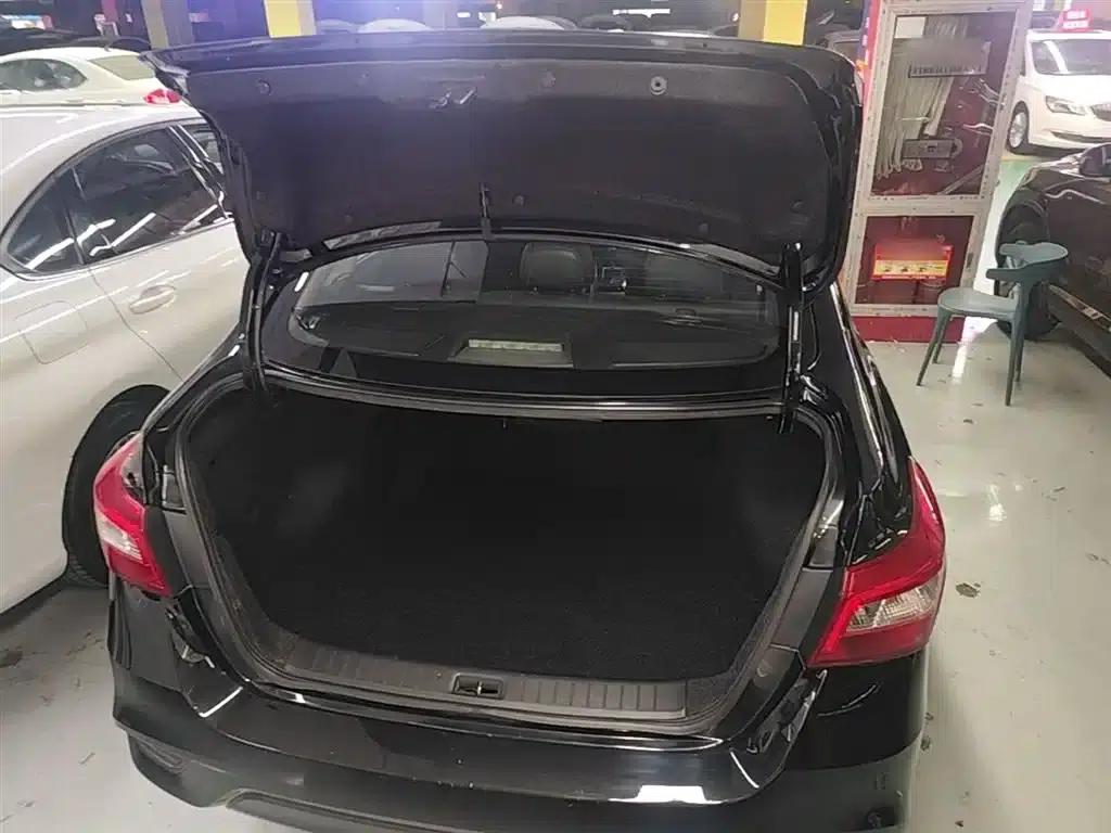 Nissan Sylphy 2021 Classic 1.6XL CVT Luxury Edition — миниатюра 19