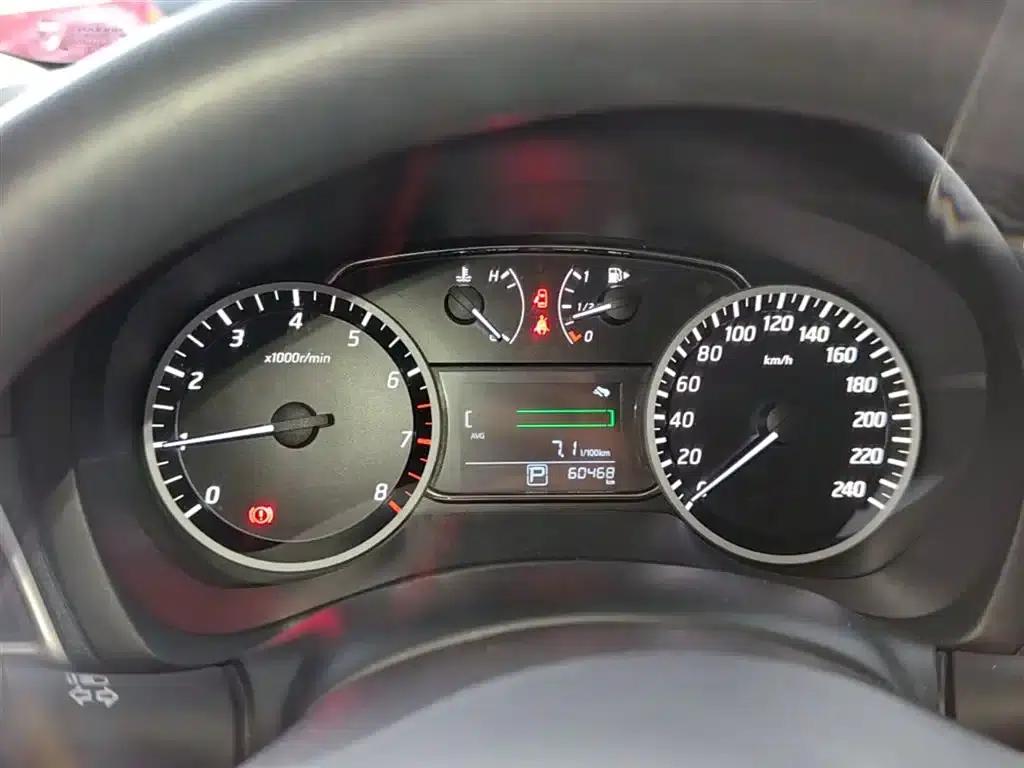 Nissan Sylphy 2021 Classic 1.6XL CVT Luxury Edition — миниатюра 12