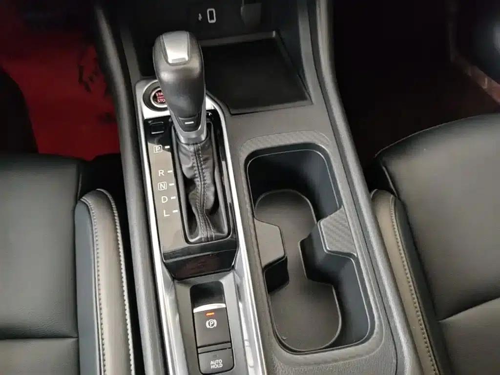 Nissan Sylphy 2022 1.6L XL CVT Enjoy Edition — миниатюра 14
