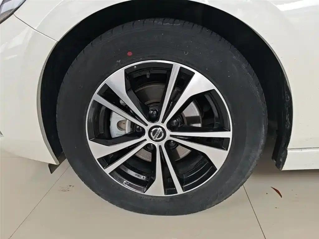 Nissan Sylphy 2022 1.6L XL CVT Enjoy Edition — миниатюра 23