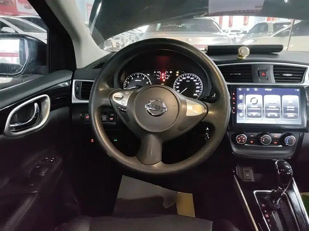 Nissan Sylphy 2018 1.6XV CVT Premium Edition — миниатюра 11