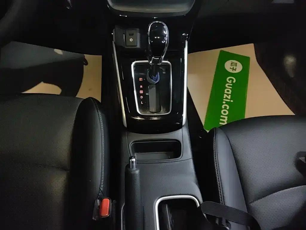 Nissan Sylphy 2018 1.6XV CVT Premium Edition — миниатюра 14