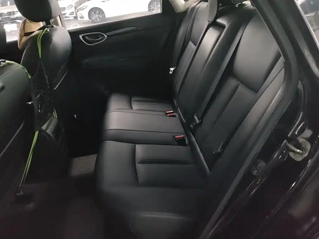 Nissan Sylphy 2018 1.6XV CVT Premium Edition — миниатюра 17