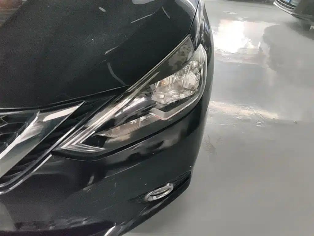 Nissan Sylphy 2018 1.6XV CVT Premium Edition — миниатюра 24