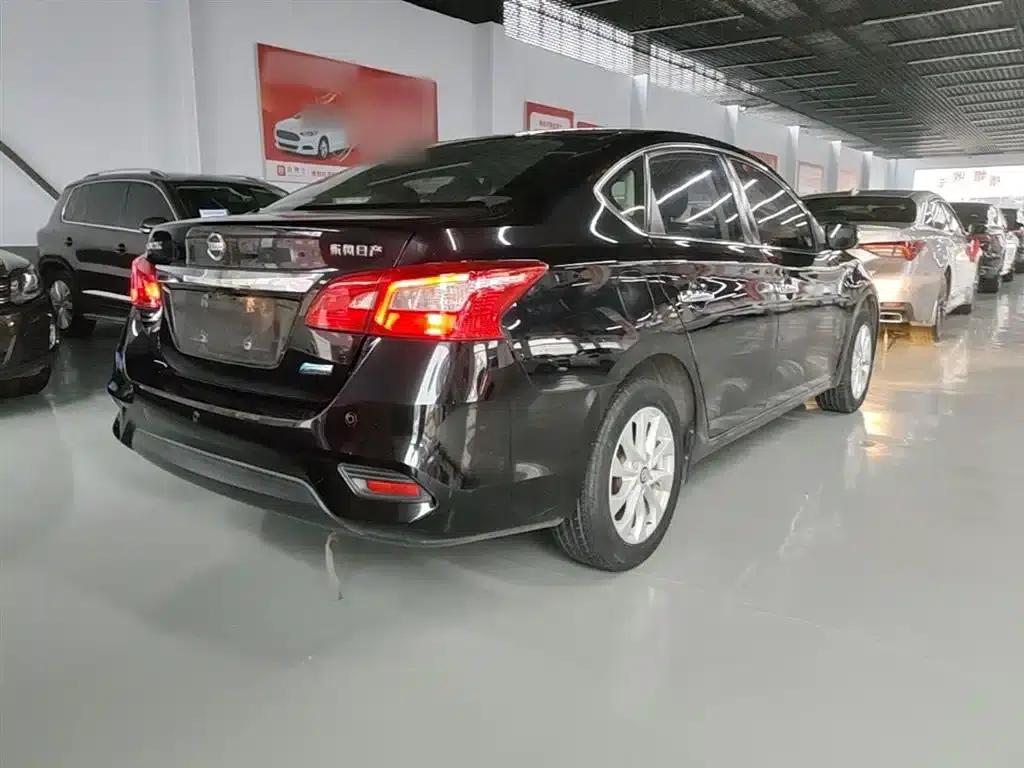 Nissan Sylphy 2018 1.6XV CVT Premium Edition — миниатюра 7