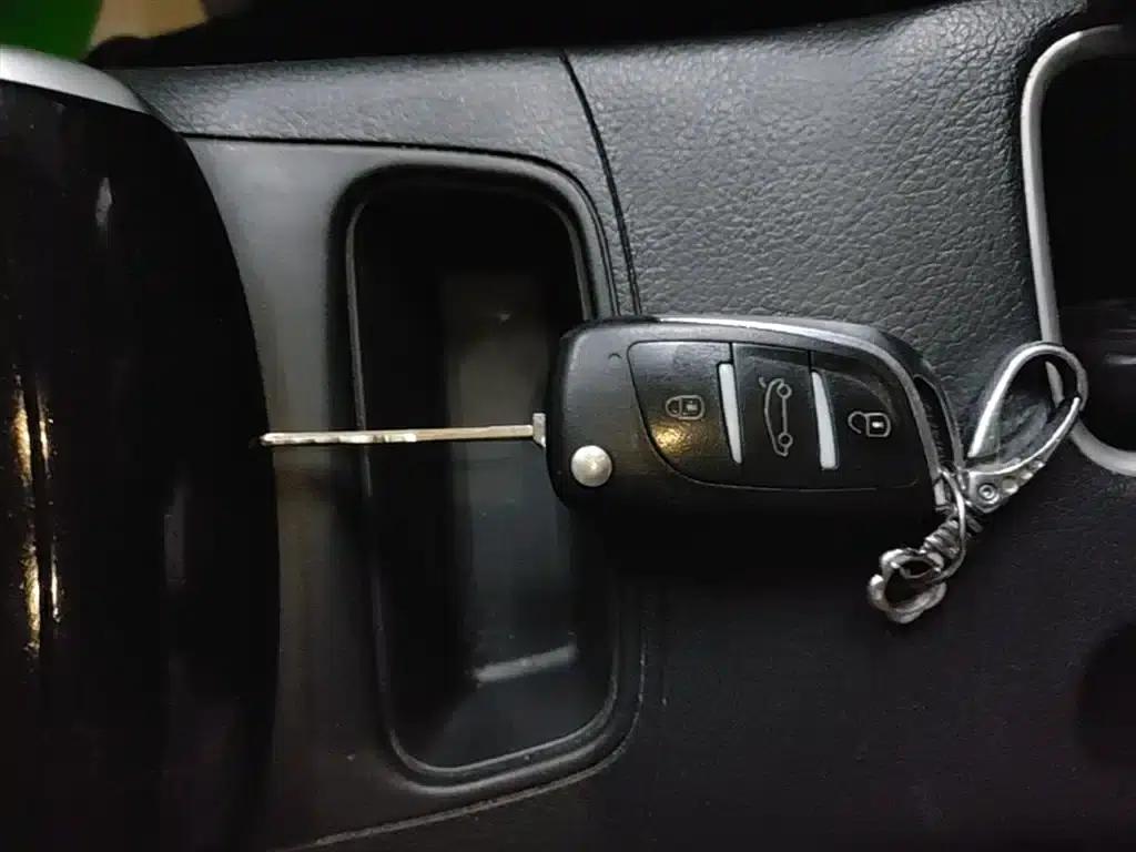 Nissan Sylphy 2018 1.6XV CVT Premium Edition — миниатюра 9