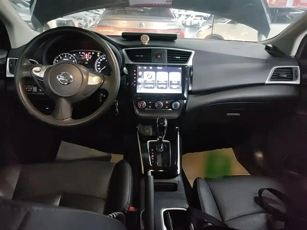 Nissan Sylphy 2018 1.6XV CVT Premium Edition — миниатюра 10