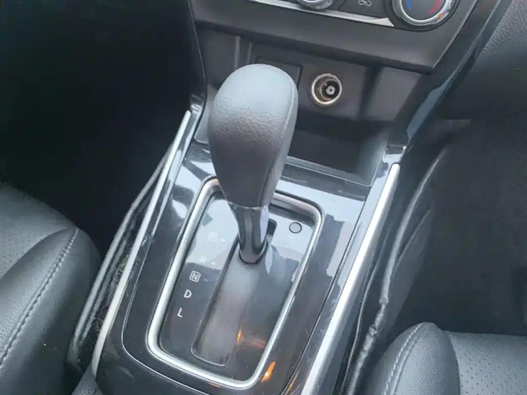 Nissan Sylphy 2021 Classic 1.6XL CVT Luxury Edition — миниатюра 14