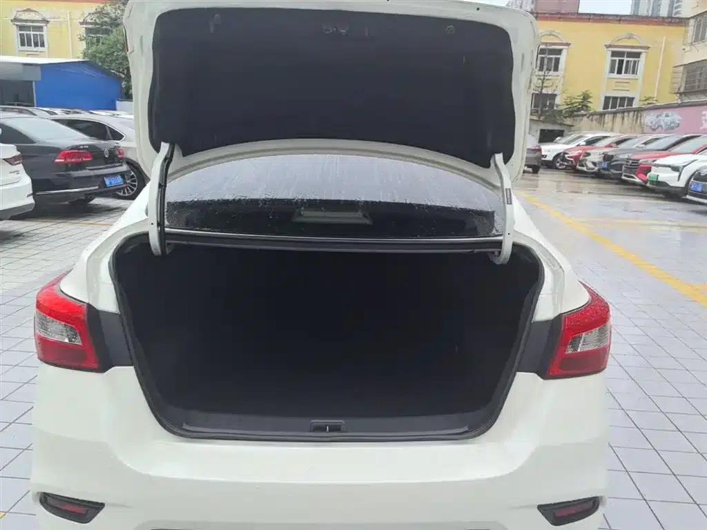 Nissan Sylphy 2021 Classic 1.6XL CVT Luxury Edition — миниатюра 19