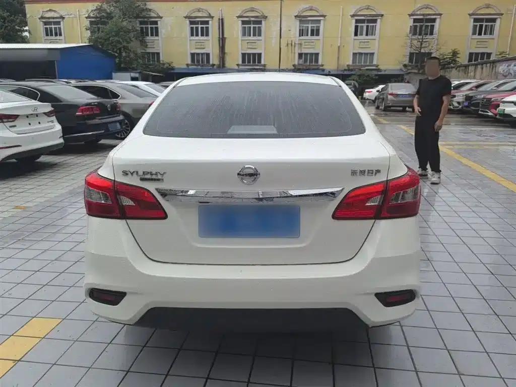 Nissan Sylphy 2021 Classic 1.6XL CVT Luxury Edition — миниатюра 6