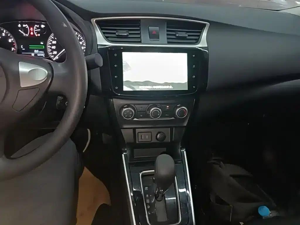Nissan Sylphy 2022 Classic 1.6XL CVT Luxury Edition — миниатюра 13