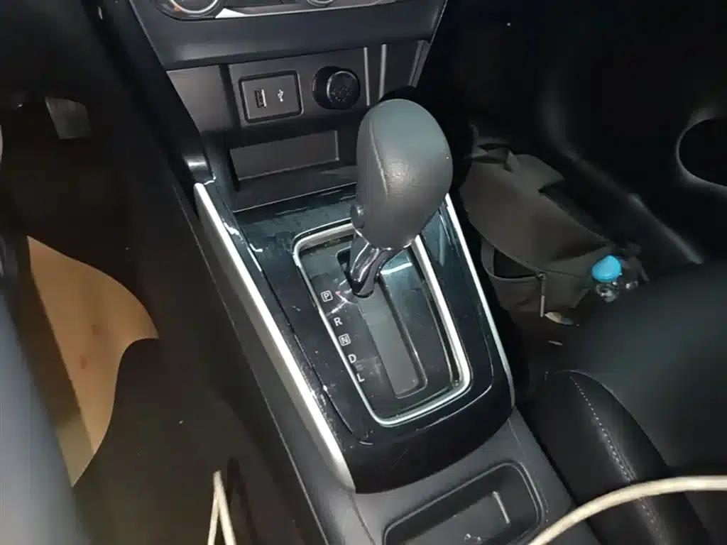 Nissan Sylphy 2022 Classic 1.6XL CVT Luxury Edition — миниатюра 14