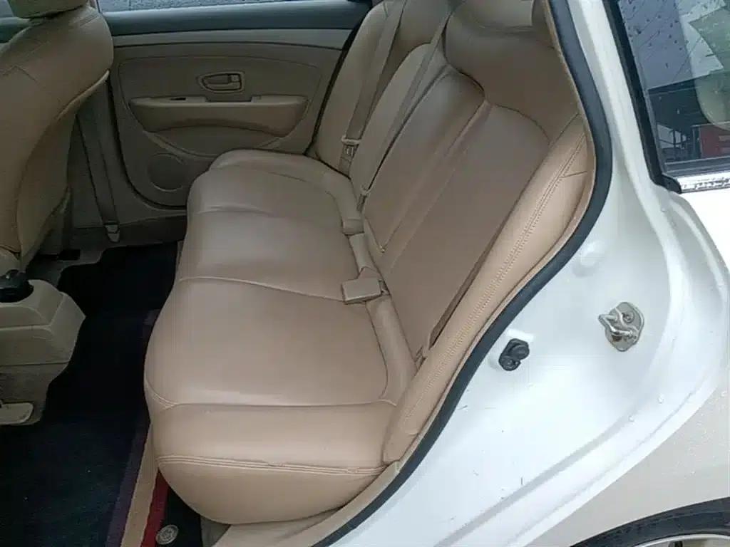 Nissan Sylphy 2016 Classic 1.6XE Manual Comfort Edition — миниатюра 17