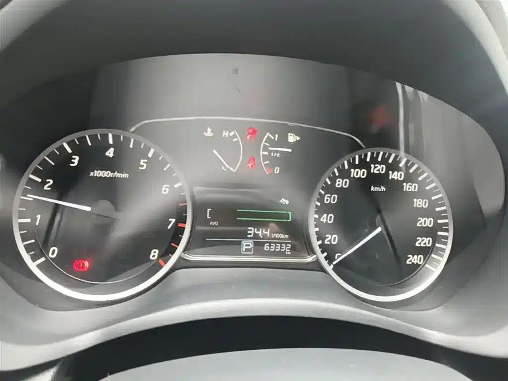 Nissan Sylphy 2022 Classic 1.6XE CVT Comfort Edition — миниатюра 12