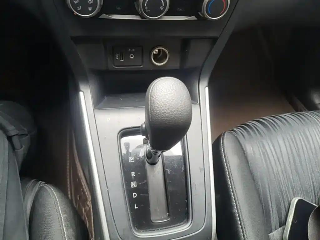 Nissan Sylphy 2022 Classic 1.6XE CVT Comfort Edition — миниатюра 14