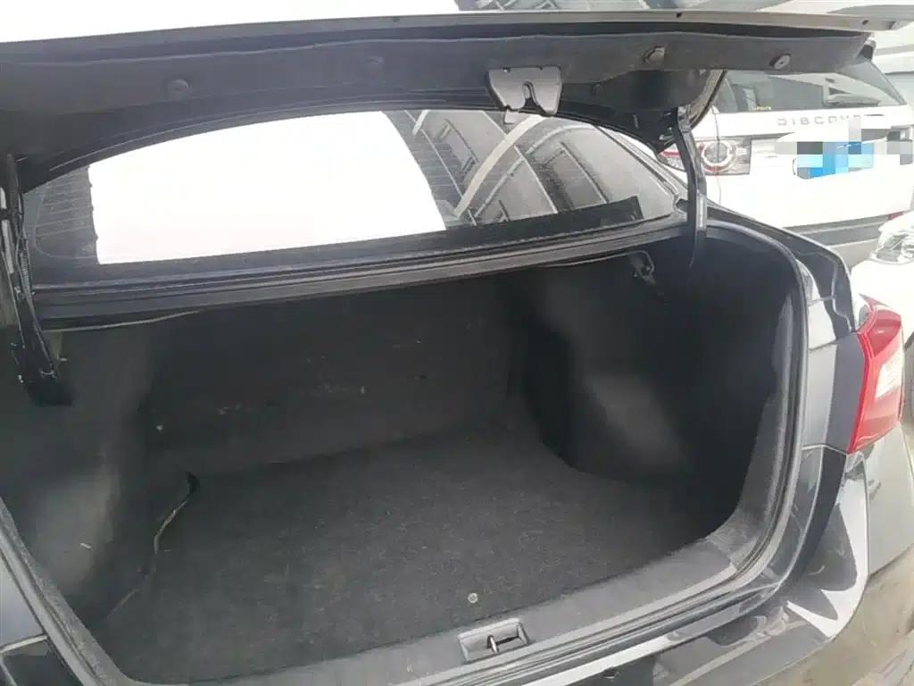 Nissan Sylphy 2022 Classic 1.6XE CVT Comfort Edition — миниатюра 19