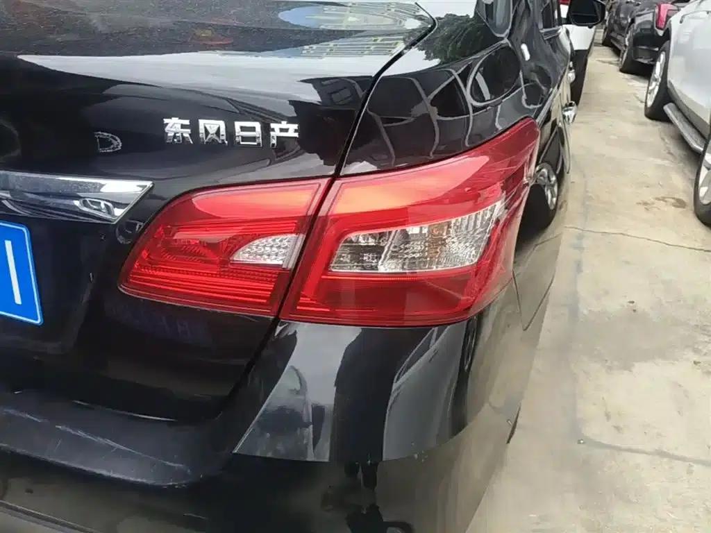Nissan Sylphy 2022 Classic 1.6XE CVT Comfort Edition — миниатюра 8