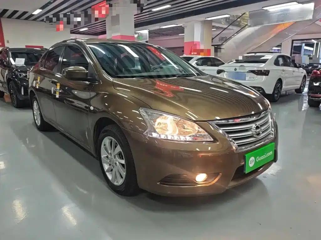 Nissan Sylphy 2014 1.6XV CVT Premium Edition — миниатюра 4
