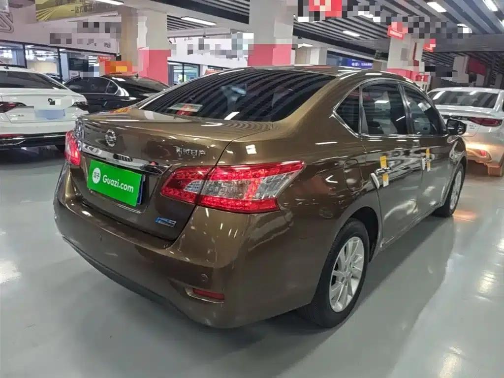 Nissan Sylphy 2014 1.6XV CVT Premium Edition — миниатюра 7