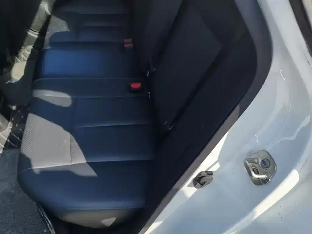 Nissan Sylphy 2018 1.6XV CVT Premium Edition — миниатюра 13
